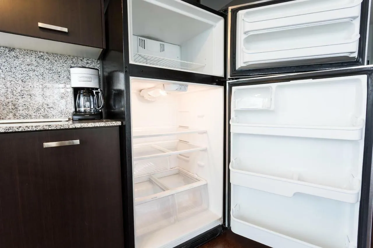 Altitude Suites Bay Street - Holiday Bonus - Free Parking Toronto