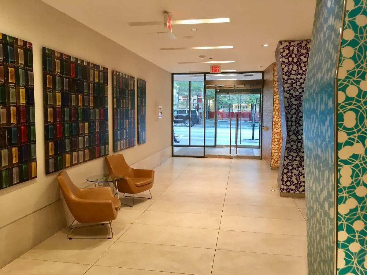 Altitude Suites Bay Street - Holiday Bonus - Free Parking Toronto