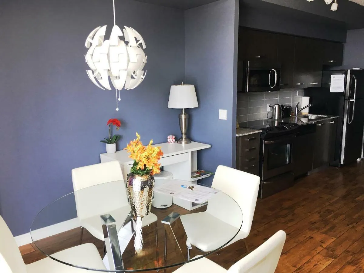 Aparthotel Altitude Suites Bay Street - Holiday Bonus - Free Parking Toronto