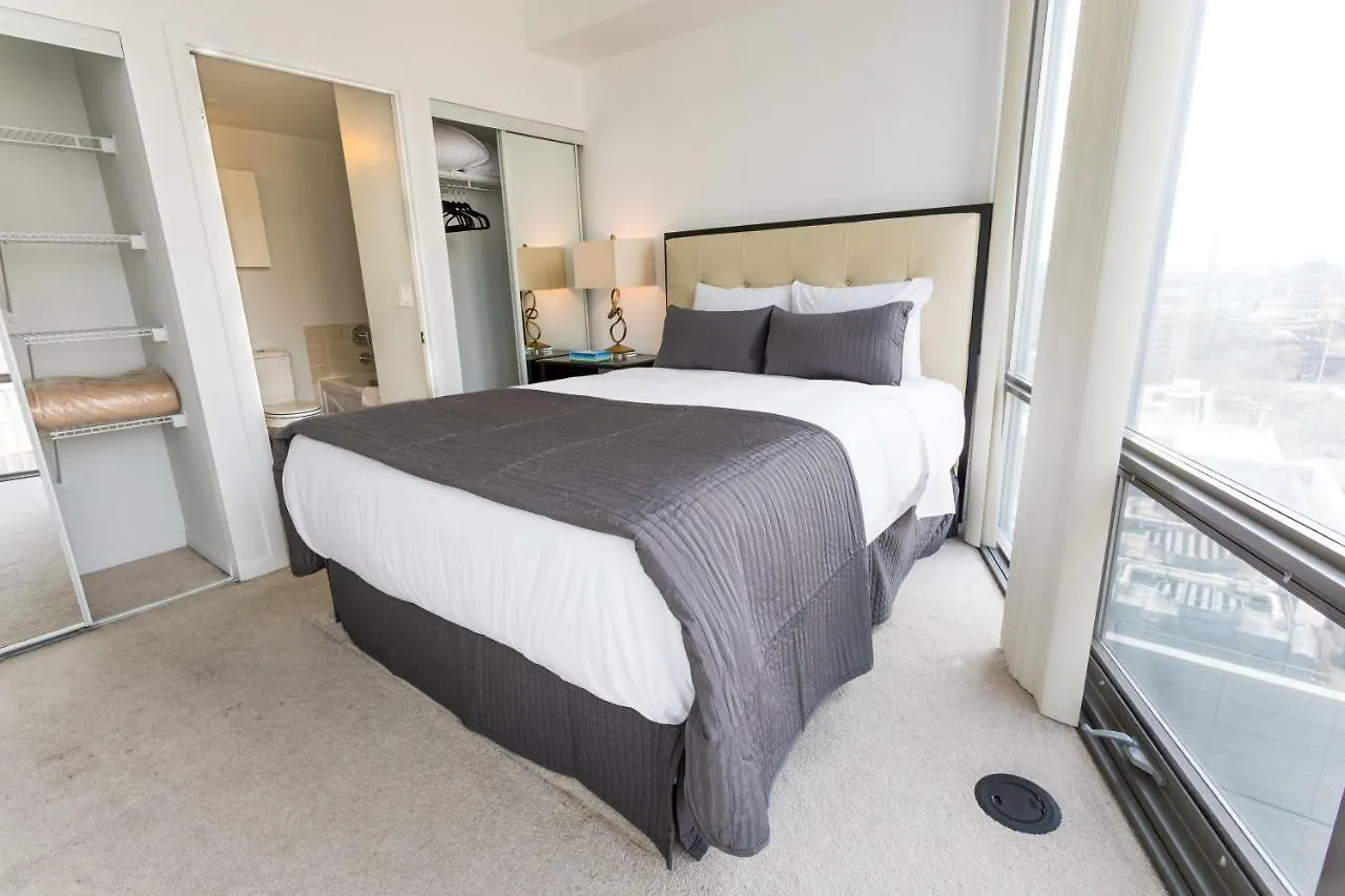 Aparthotel Altitude Suites Bay Street - Holiday Bonus - Free Parking Toronto Canada