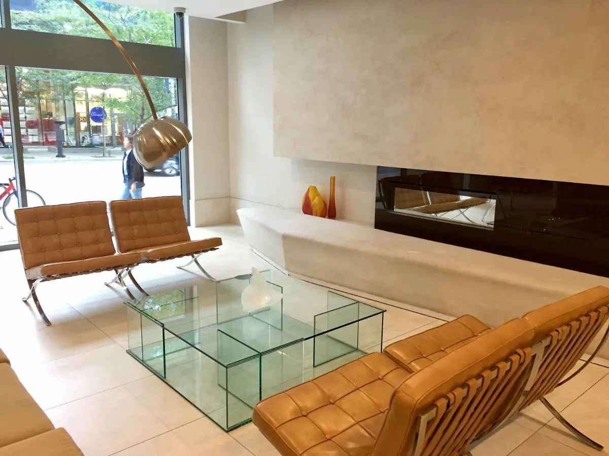 Altitude Suites Bay Street - Holiday Bonus - Free Parking Toronto Aparthotel