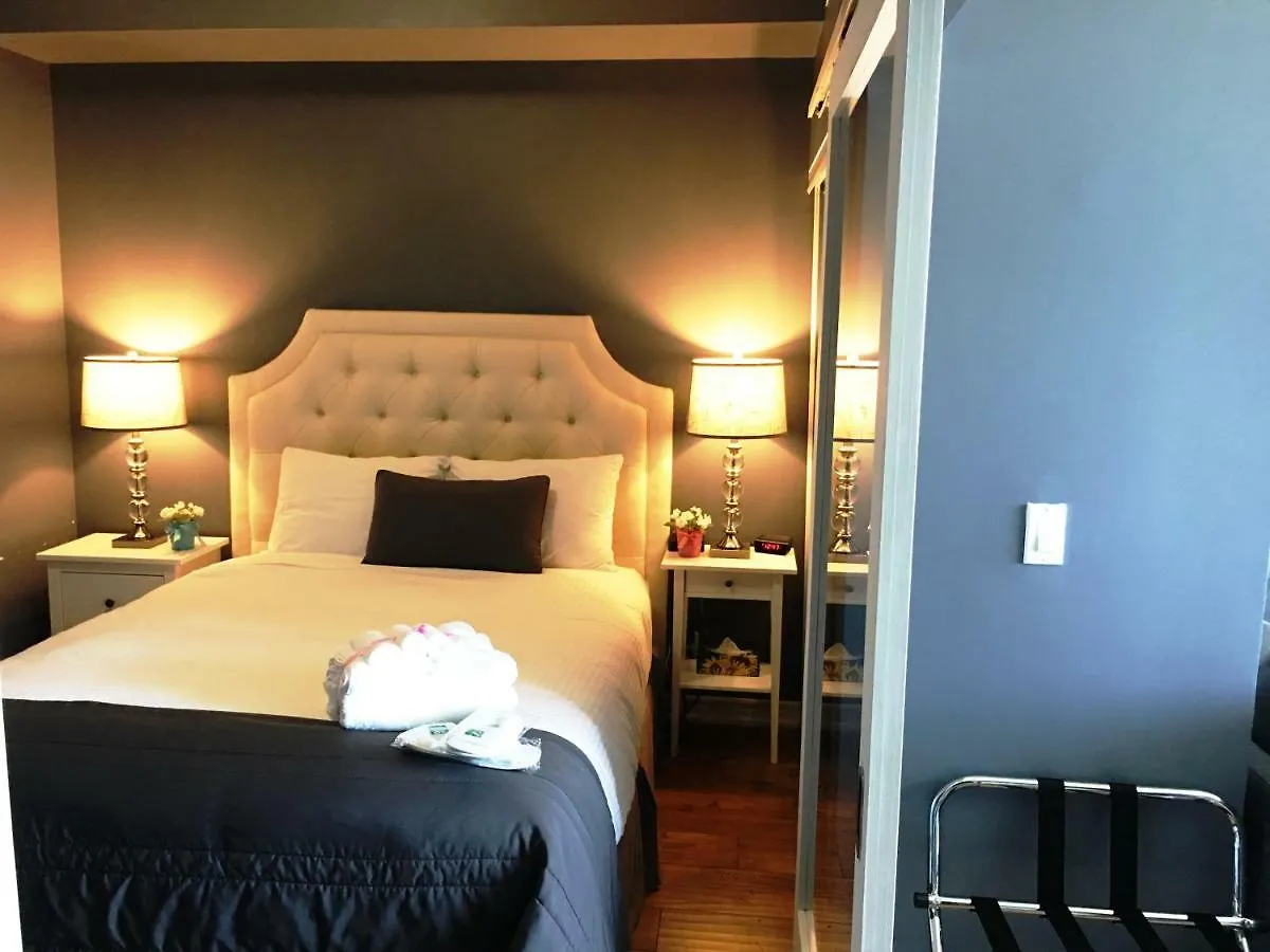 Altitude Suites Bay Street - Holiday Bonus - Free Parking Toronto 0*,
